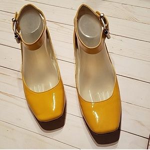 “Lil Bit” by Kenneth Cole yellow flats 9M